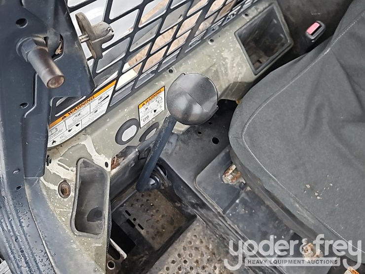 2014-bobcat-s530-image-22