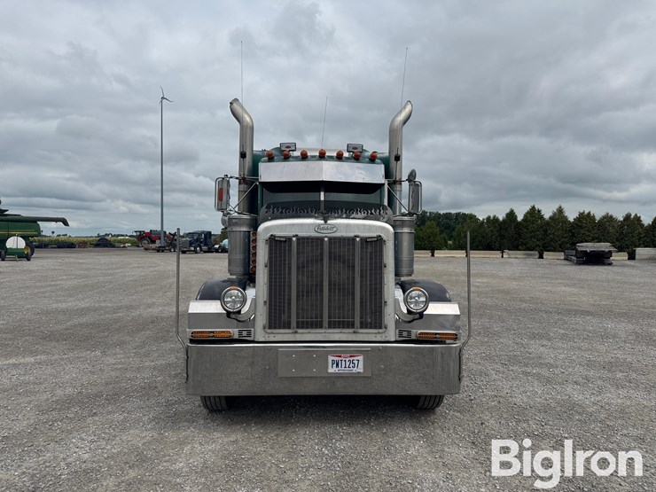 1998-peterbilt-379-image-2