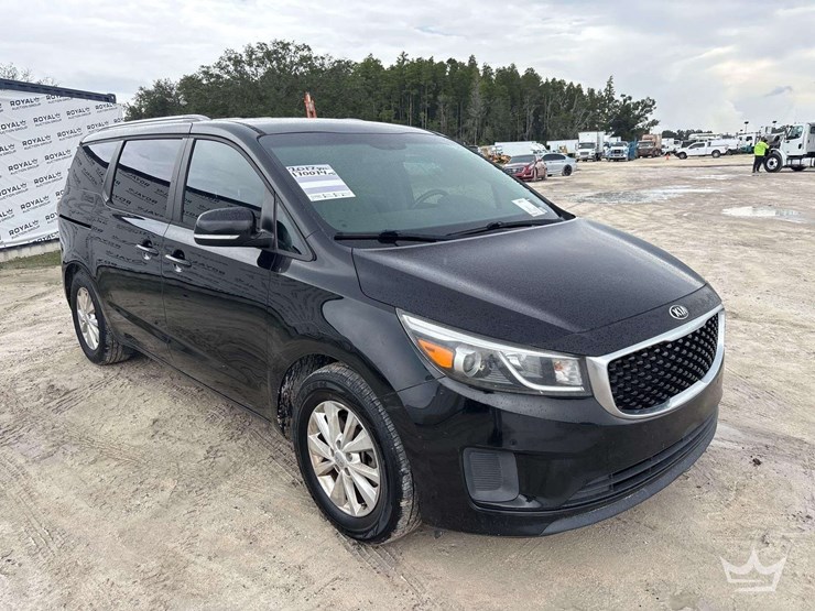2017-kia-sedona-image-4