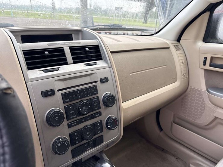 2008-ford-escape-xlt-image-16