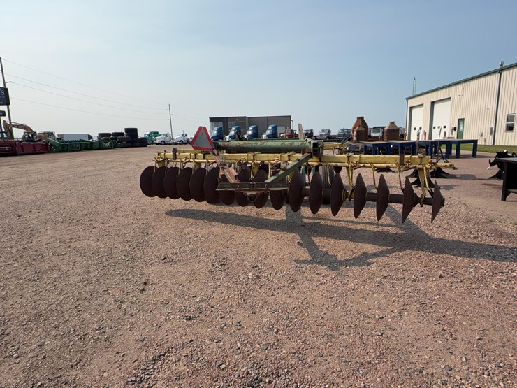 john-deere-340-image-5