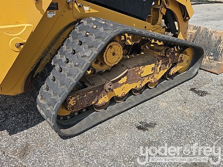 2022-caterpillar-279d3-image-15