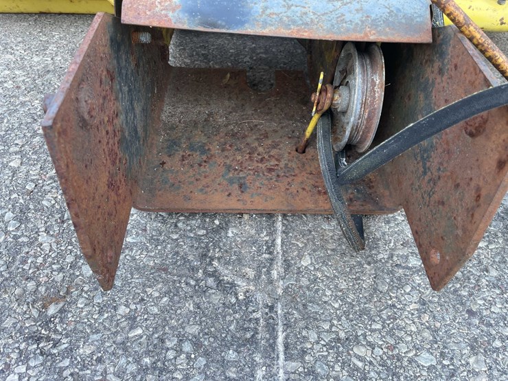 john-deere-180-image-7