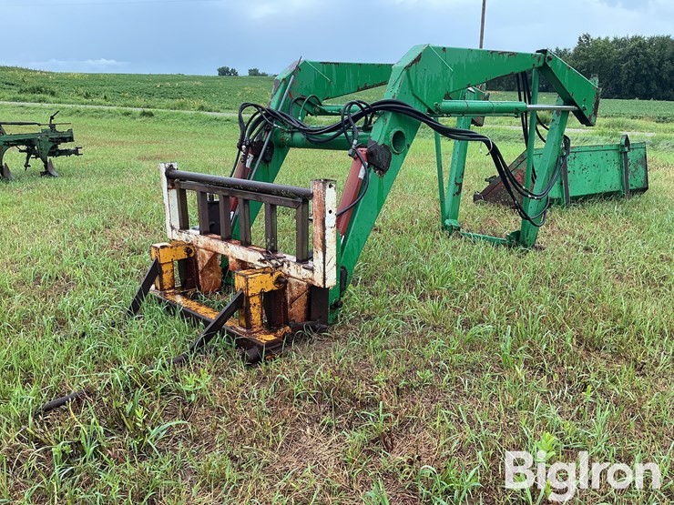 john-deere-4440-image-1