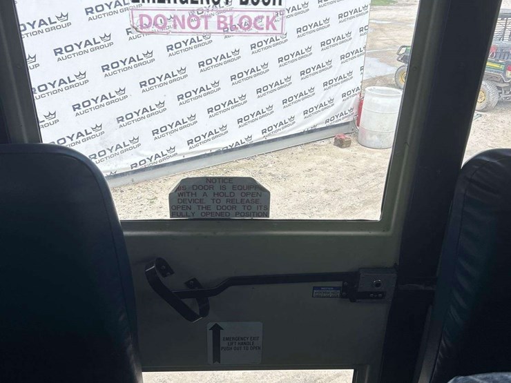 2016-freightliner-b2-image-15
