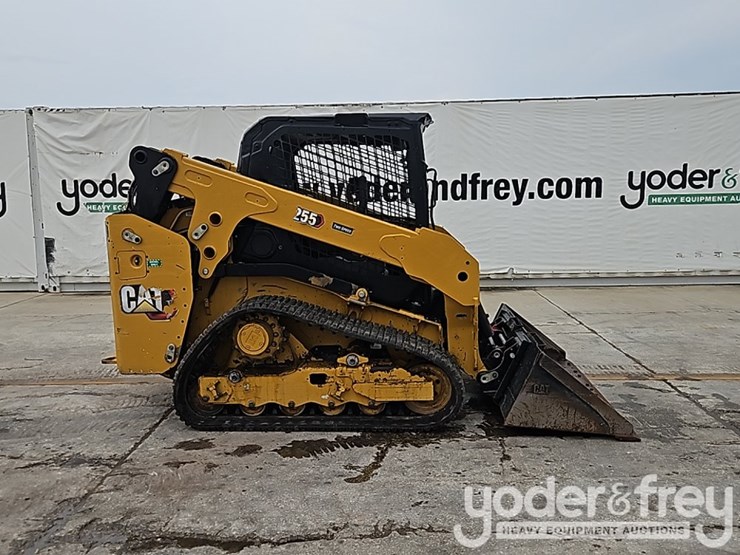 2025-caterpillar-255-image-6