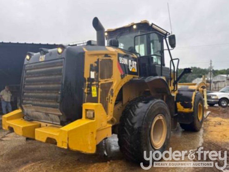 2019-caterpillar-950m-image-4