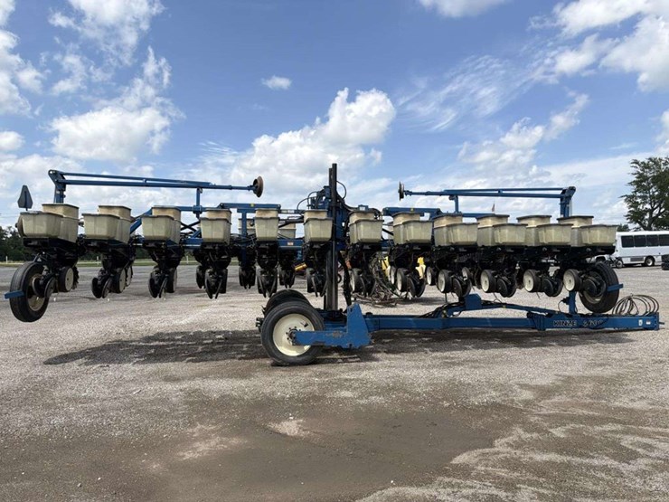kinze-2600-image-6