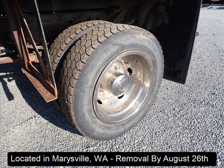 2004-ford-f450-image-18