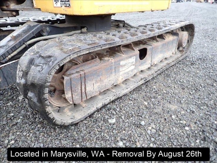 2019-deere-17g-image-19