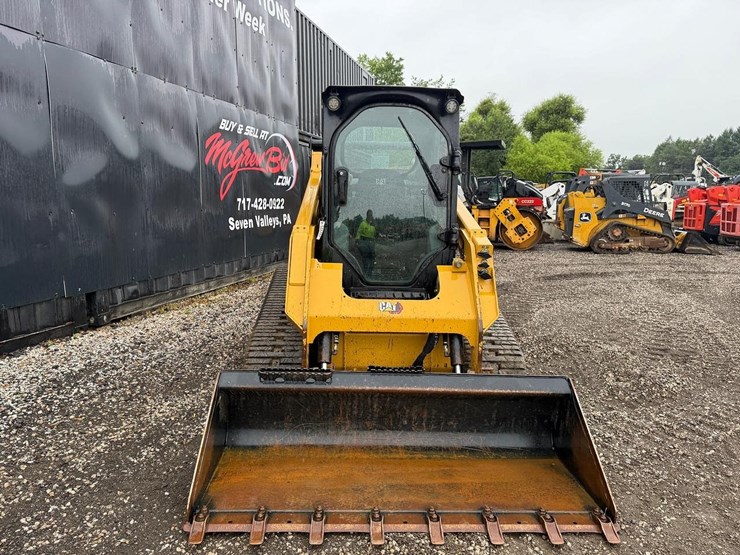 2023-caterpillar-259d3-image-7