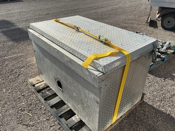 aluminum-toolbox-image-2