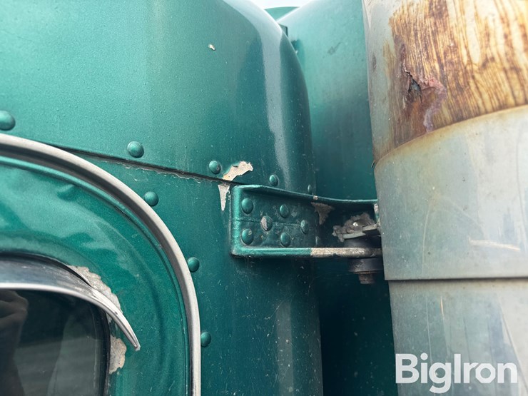 1998-peterbilt-379-image-20