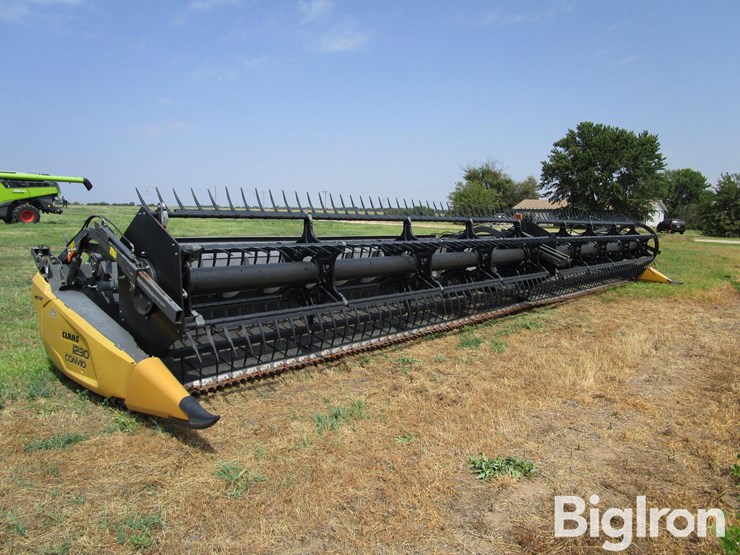 2019-claas-convio-1230-image-1
