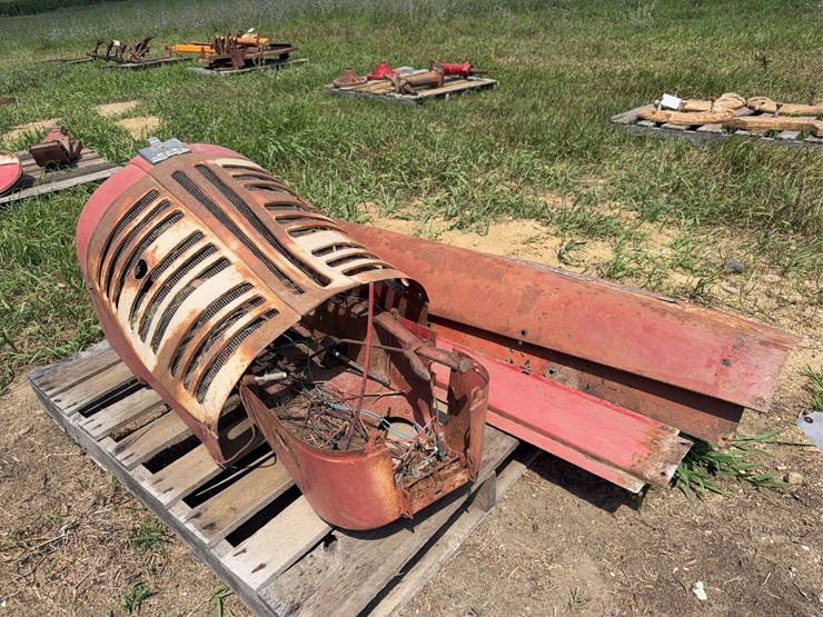 farmall-450-sheet-metal-image-2