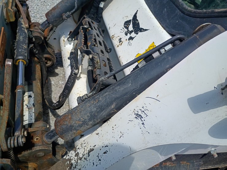 2023-bobcat-t650-image-67