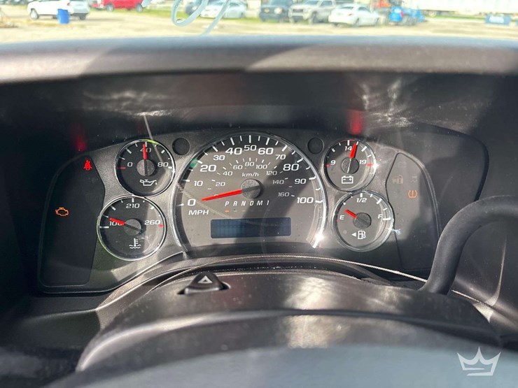 2019-chevrolet-express-2500-image-15