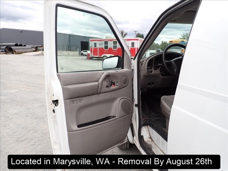 2004-chevrolet-astro-image-2