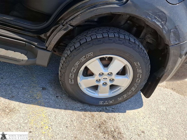2012-ford-escape-image-21