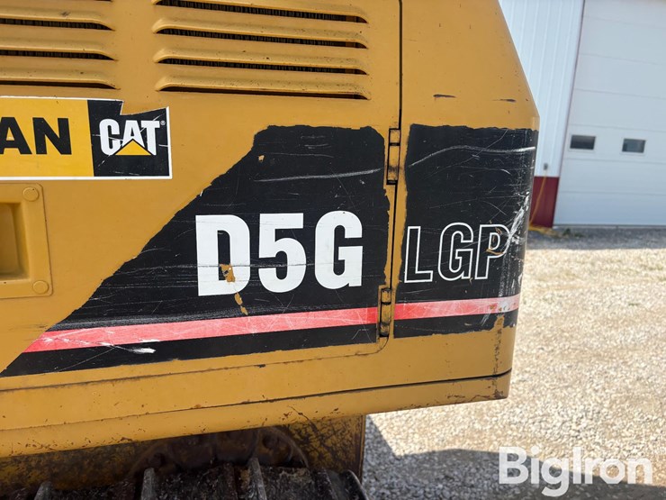 caterpillar-d5g-image-10