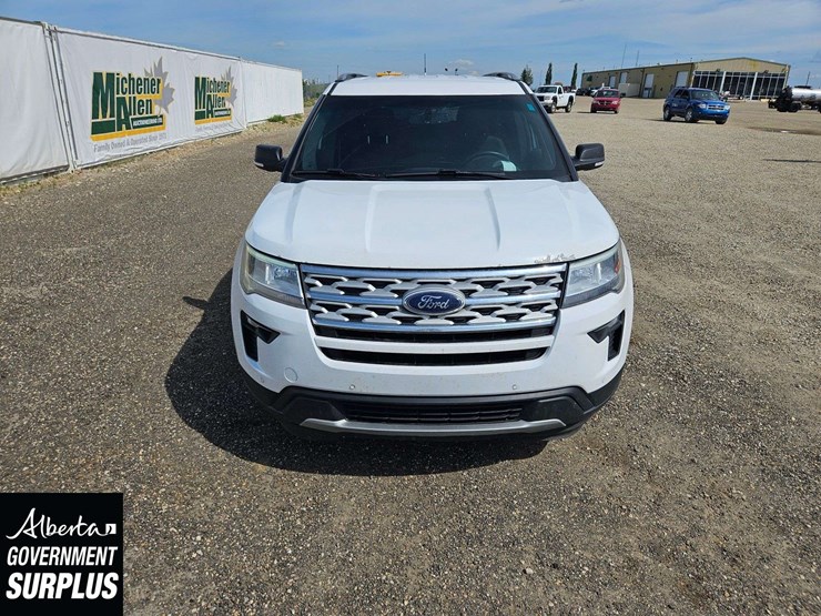 2019-ford-explorer-xlt-image-33