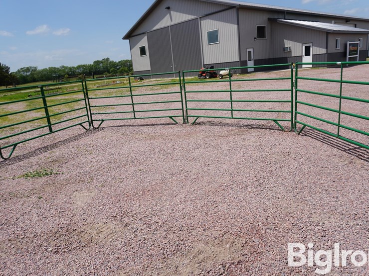 big-valley-corral-image-10