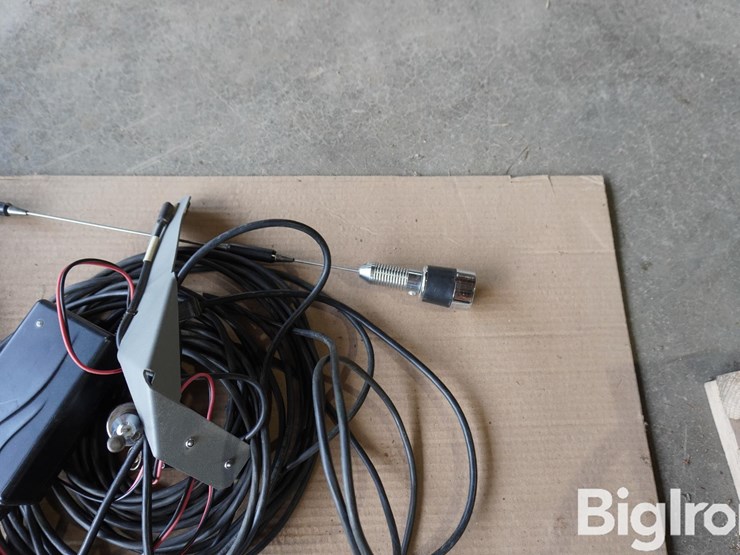 outback-baseline-x-rtk-base-station-image-12