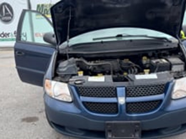 2002-dodge-caravan-image-9