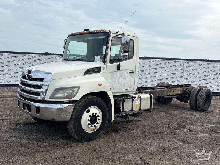 2012-hino-338-image-1