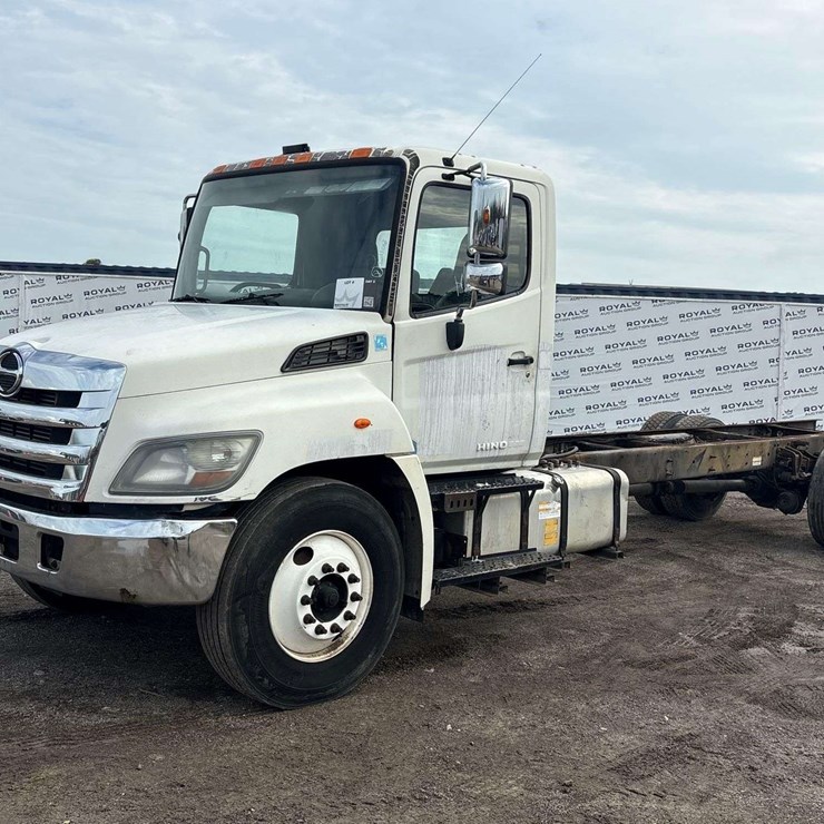 2012 HINO 338