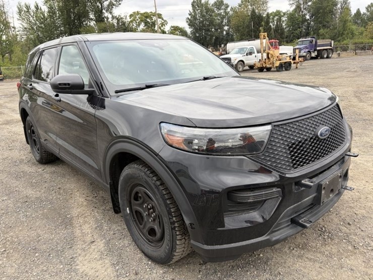 2020-ford-explorer-image-2