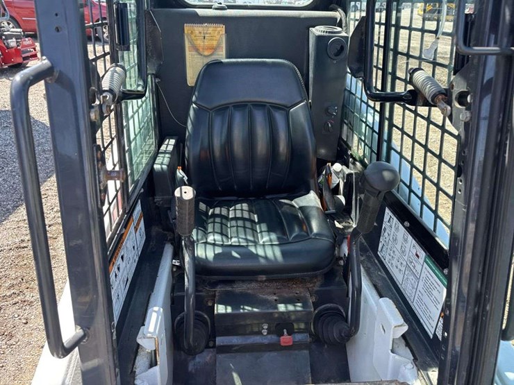 2018-bobcat-s70-image-10