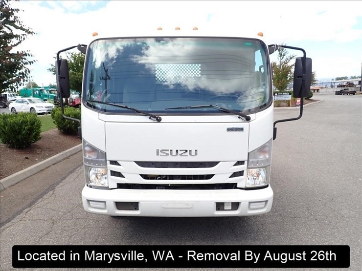 2016-isuzu-nrr-image-21