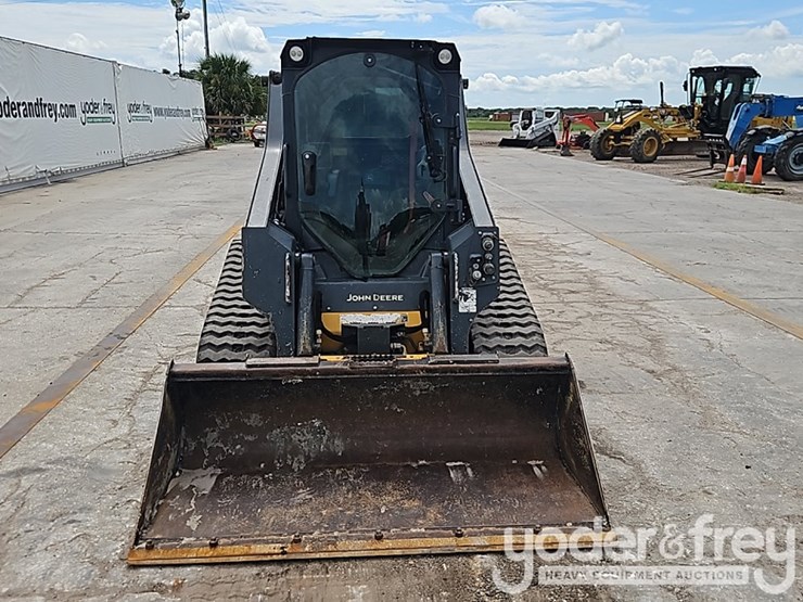 2022-deere-317g-image-14