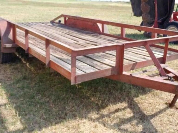 car-trailer,-16'x76"-inside-fender,-wood-floor-image-3