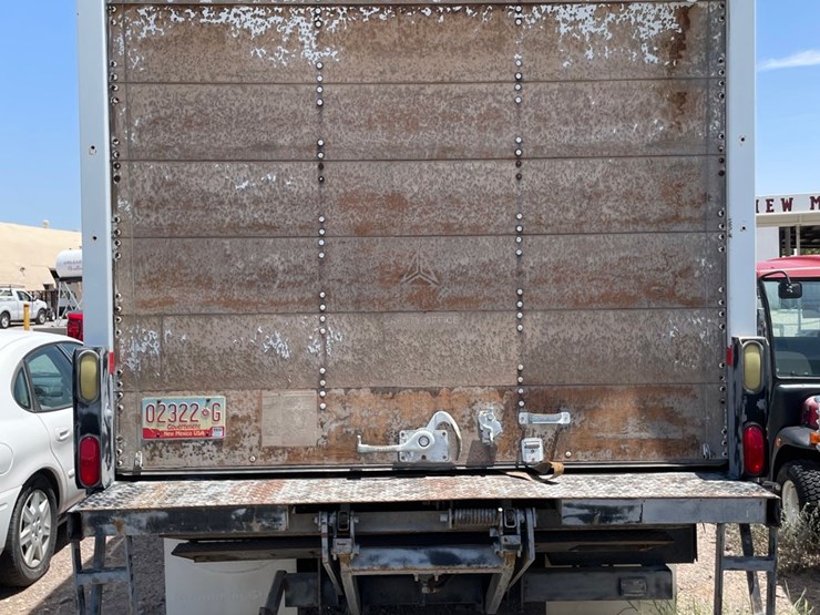 #2254-•-1998-isuzu-2-ton-cargo-truck-image-4