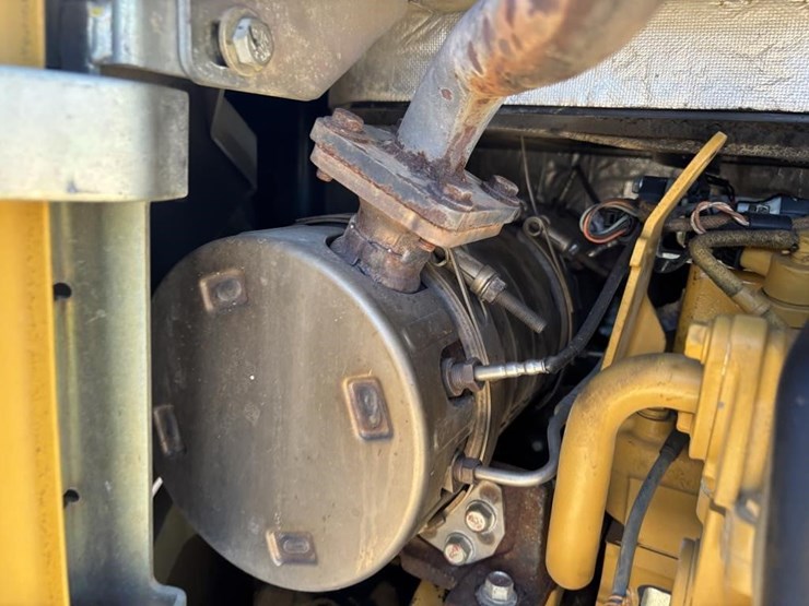 2017-caterpillar-304e2-cr-image-51