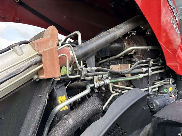 2024-case-ih-340-image-13