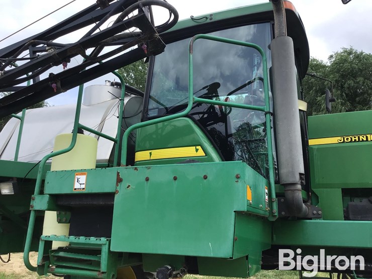 john-deere-4700-image-11