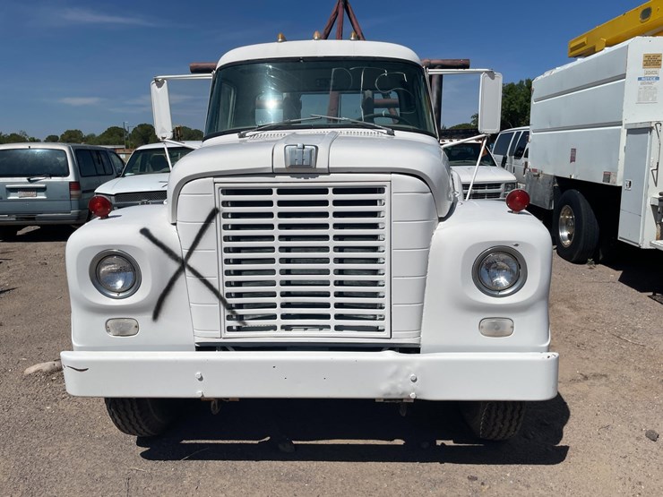 1964-international-loadstar-image-3