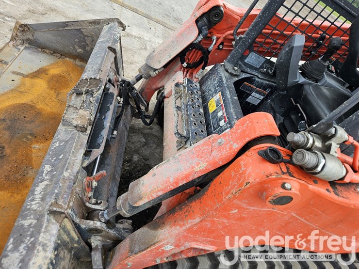 2023-kubota-svl97-2-image-15