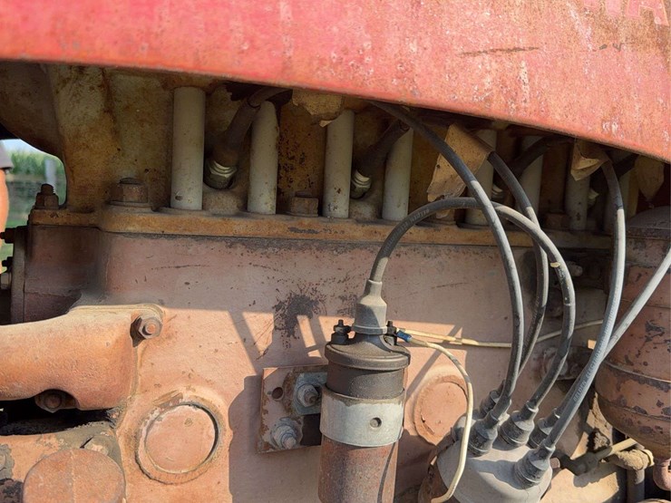 massey-ferguson-444-image-51