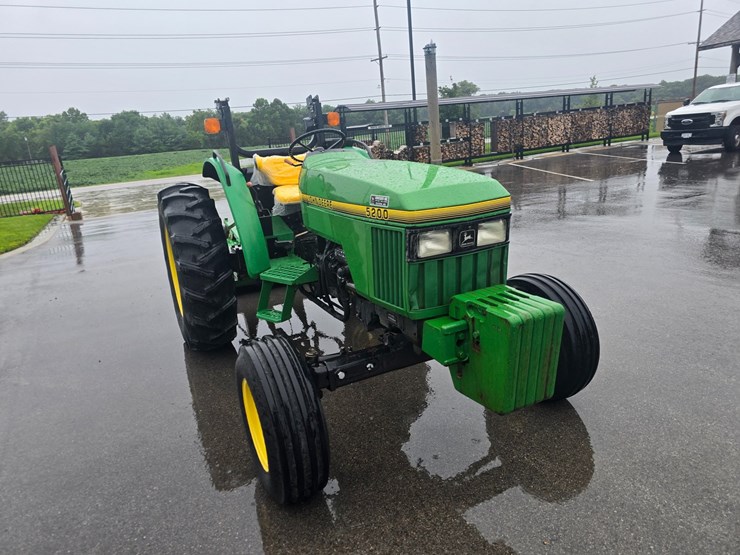 john-deere-5200-image-22