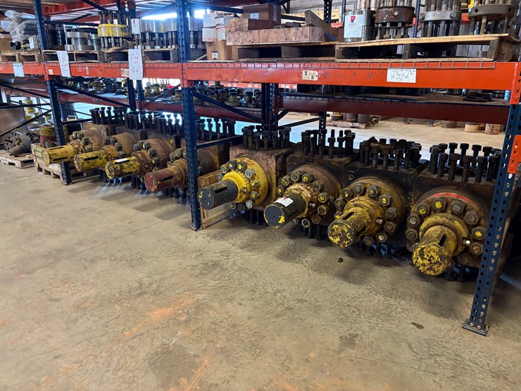 (8x$)-7-1/16”-10k-hydraulic-frac-valves-image-1