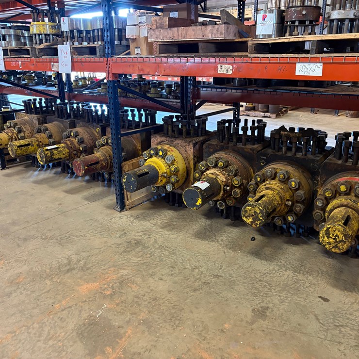 (8x$) 7-1/16” 10k hydraulic frac valves