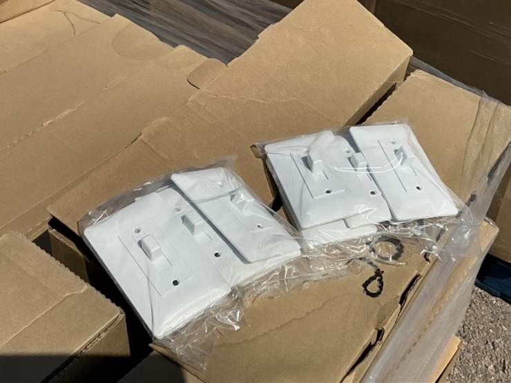 pallet-of-2-gang-switch-plates-image-3