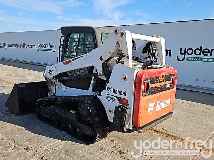 2017-bobcat-t595-image-4