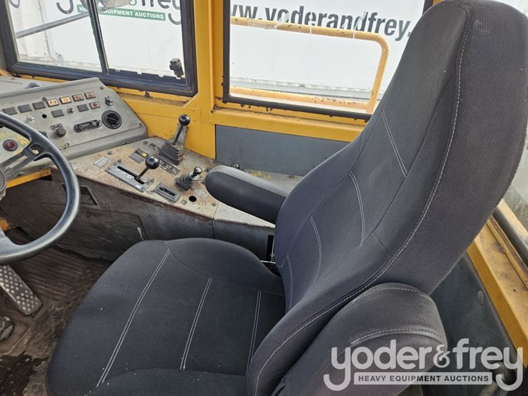 volvo-a25c-image-24