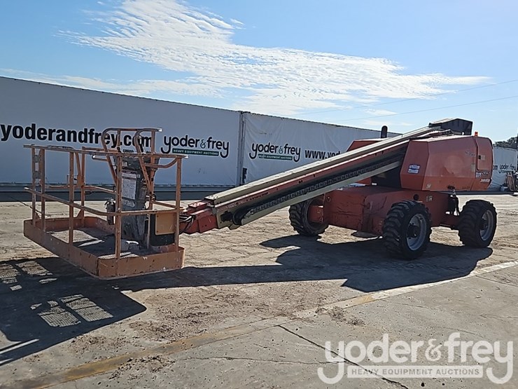 2016-jlg-600s-image-1