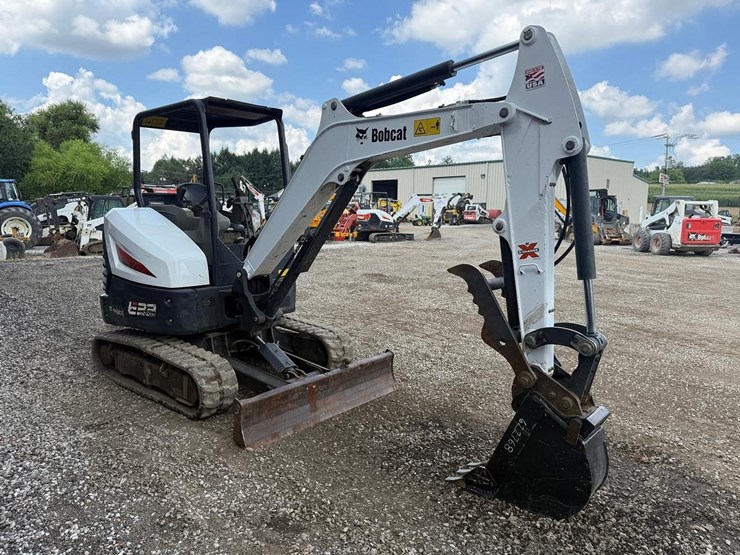 2017-bobcat-e32i-image-6